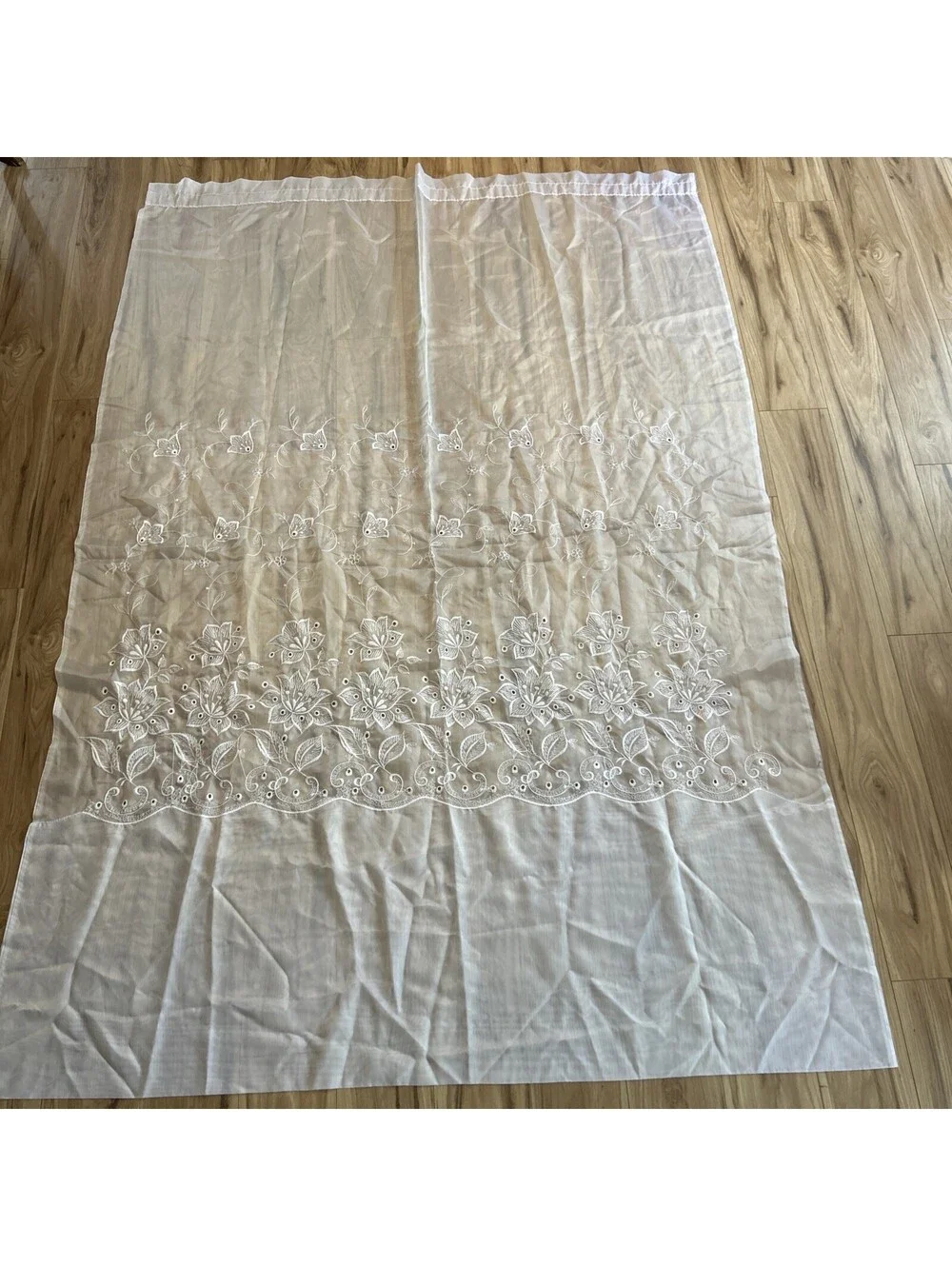 Vintage Victorian White Chiffon Embroidered Curtain Panel Country Cottage 56x82
